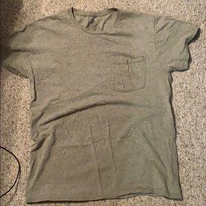 Gray t shirt